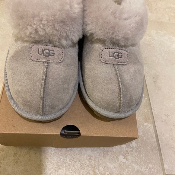 ❤️SOLD❤️UGG Coquette Slippers - Picture 8 of 11